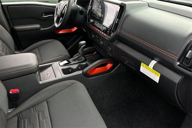 New 2025 Nissan Frontier PRO-XImage 12