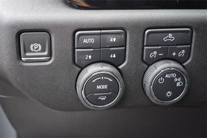 New 2025 Chevrolet Silverado 1500 LTImage 21
