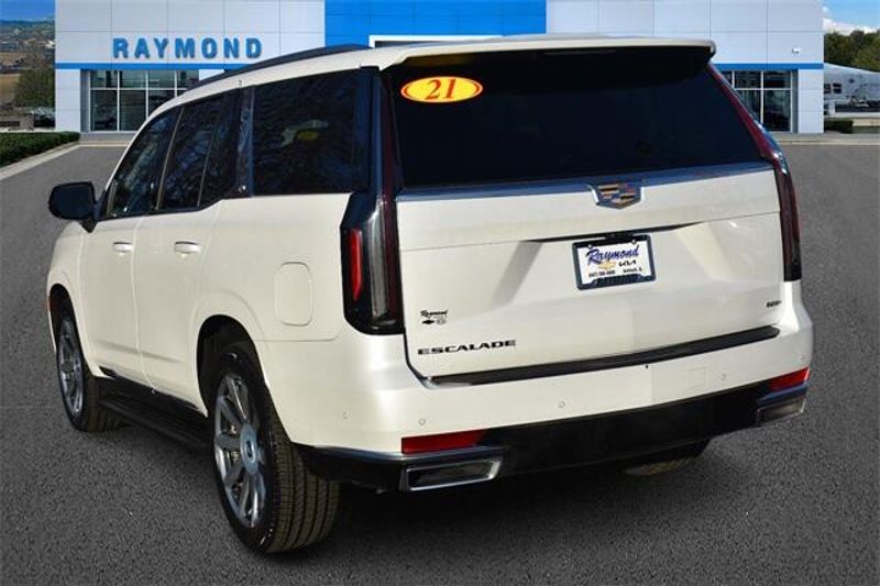 2021 Cadillac Escalade Premium Luxury PlatinumImage 5