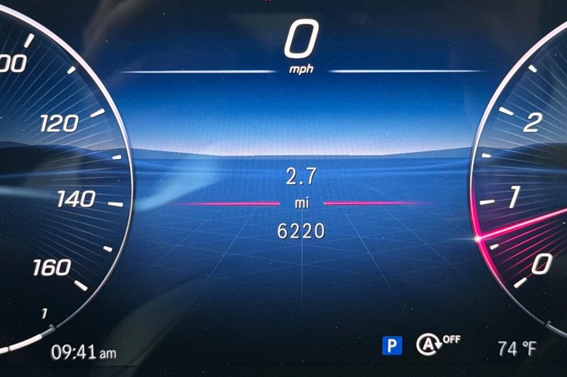 Used 2026 Mercedes-Benz GLC 300Image 32