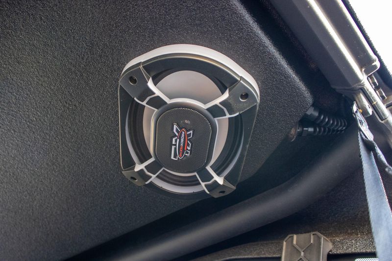 NEW 2026 CAN-AM DEFENDER MAX XT HD11 WITH 1025 INCH TOUCHSCREEN Image 28