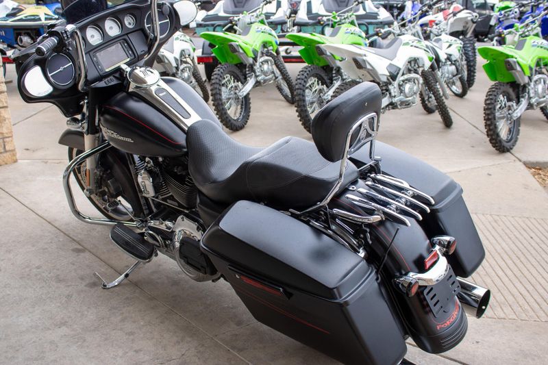 USED 2016 HARLEY STREET GLIDE SPECIAL Image 3