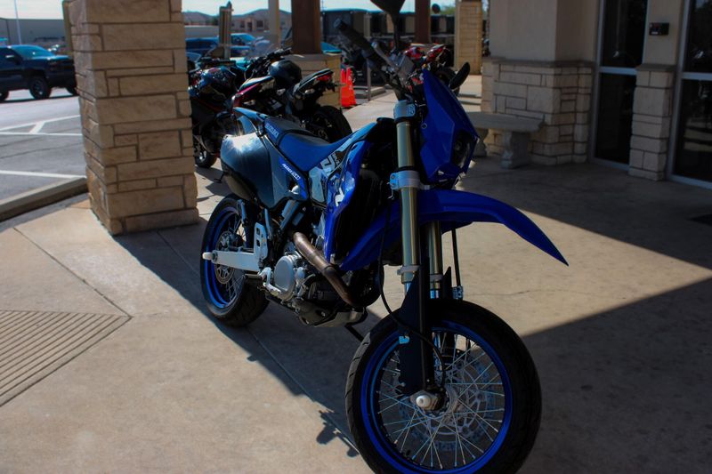 USED 2024 SUZUKI DRZ400SM BASE Image 2