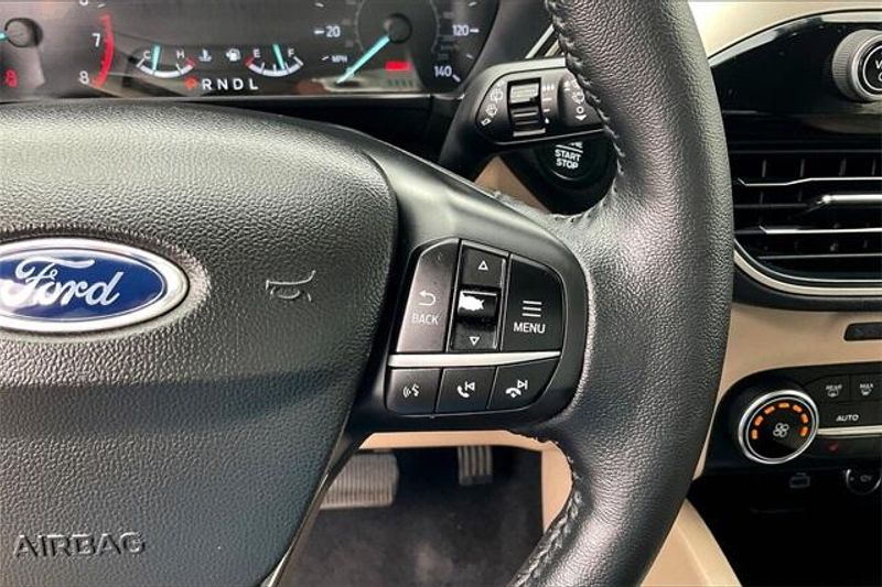 2020 Ford Escape SELImage 19