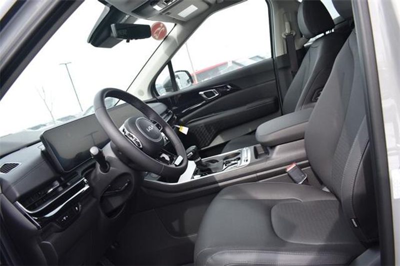2025 Kia Carnival SX PrestigeImage 26