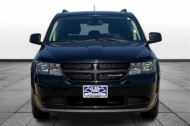 2020 Dodge Journey SEImage 3