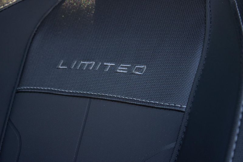 NEW 2026 CAN-AM DEFENDER MAX LIMITED CAB HD11 Image 24