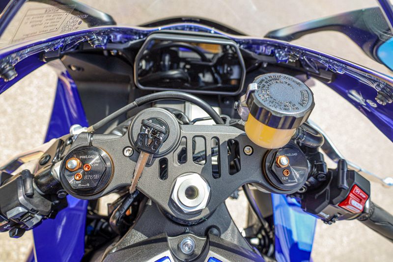 NEW 2026 YAMAHA YZF-R1 Image 15