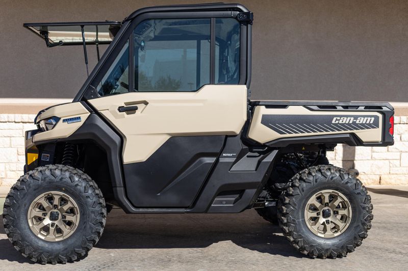 New 2025 Can-Am DEFENDER LIMITED CAB HD10 DESERT TAN AND STEALTH BLACK Image 6