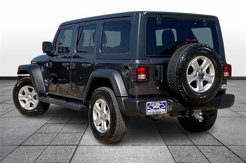 2019 Jeep Wrangler Unlimited Image 12