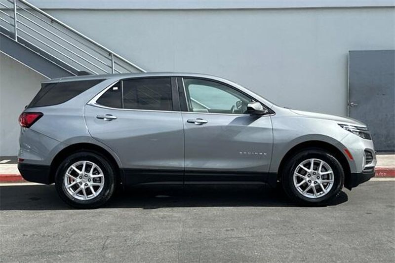 2023 Chevrolet Equinox LTImage 3