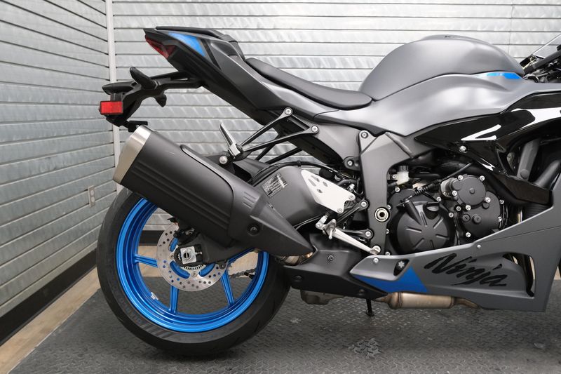 USED 2026 KAWASAKI NINJA ZX6R ABS Image 13