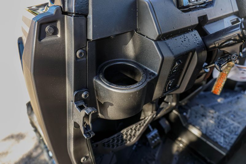 NEW 2026 POLARIS RANGER CREW 1000 PREMIUM Image 4