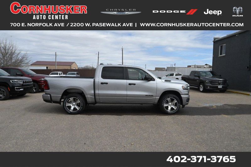 2025 RAM 1500 TradesmanImage 1