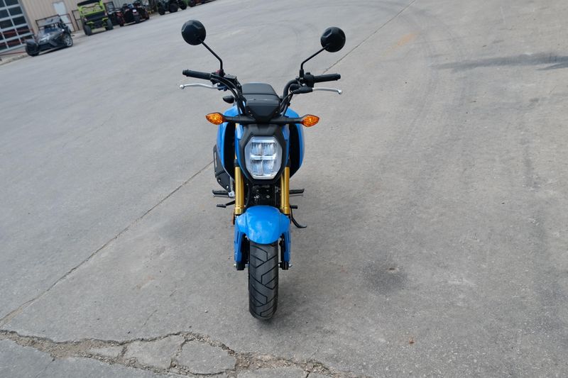 2025 Honda GROM CANDY BLUE Image 10