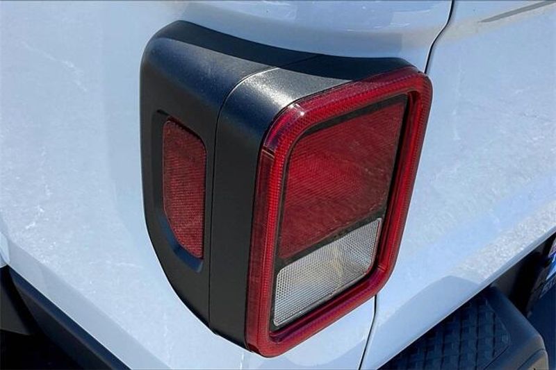 2025 Jeep Gladiator Big Bear 4x4Image 12