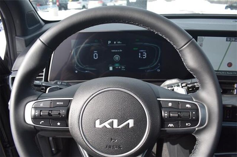 New 2025 Kia Sportage Plug-In Hybrid X-LineImage 33