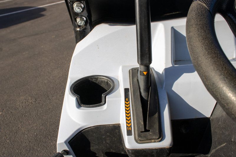 USED 2024 KAWASAKI MULE PROFXT 1000 PLATINUM RANCH EDITION Image 19