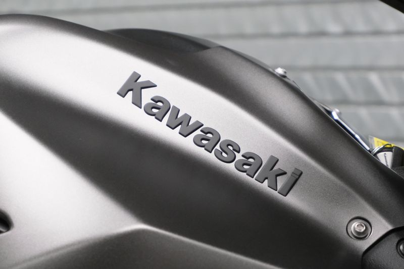 NEW 2026 KAWASAKI Z900 SE ABS Image 12