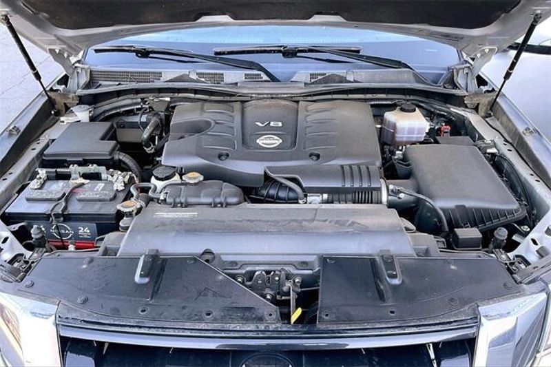 2021 Nissan Armada SV photo 2