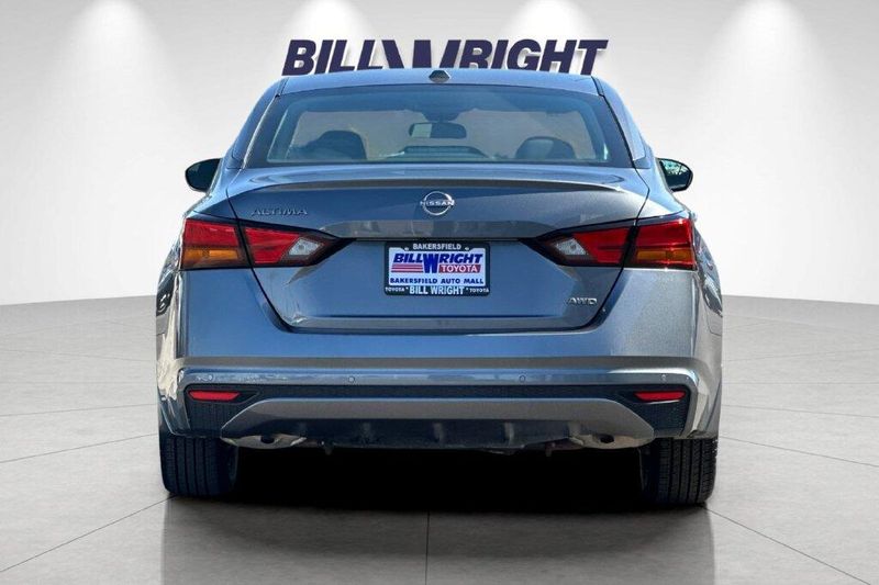 Used 2025 Nissan Altima 2.5 SVImage 4
