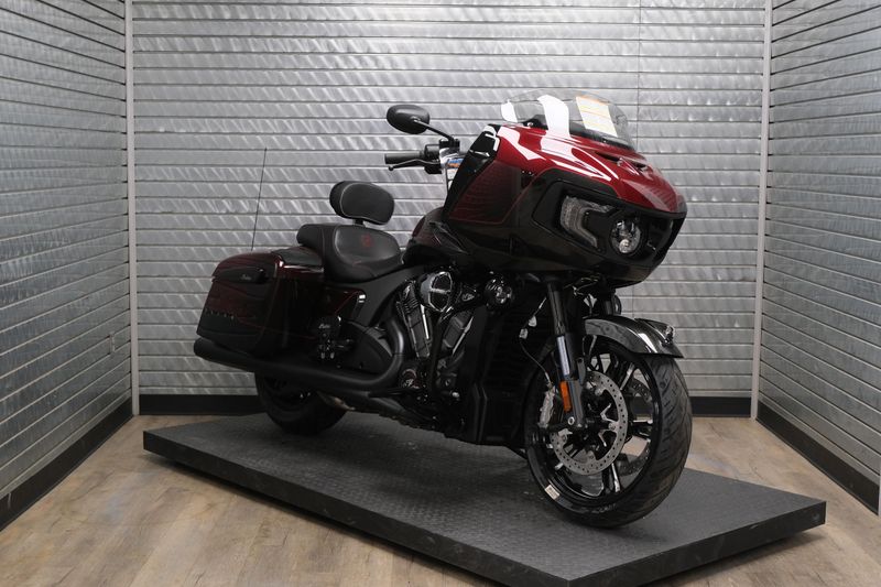 NEW 2026 INDIAN MOTORCYCLE CHALLENGER 125TH ANNIVERSARY EDITION Image 1