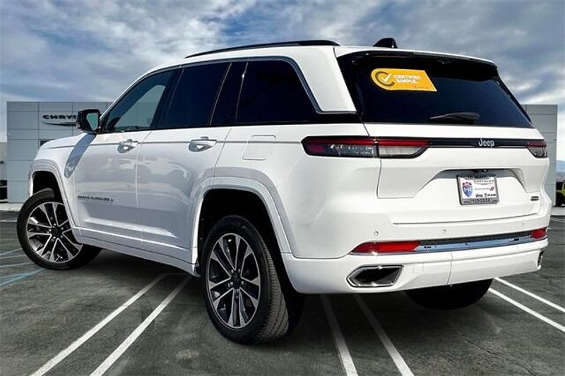 Used 2023 Jeep Grand Cherokee OverlandImage 10