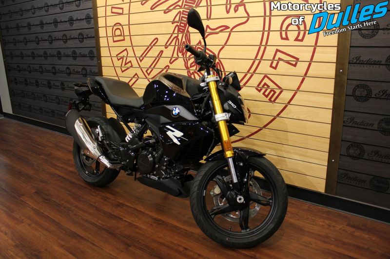 New 2025 BMW G 310 R Image 2