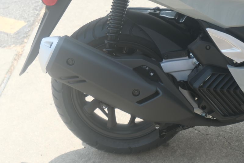 2025 Honda PCX PEARL GRAY Image 7