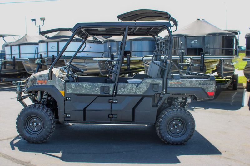 NEW 2026 KAWASAKI MULE PROFXT 1000 LE CAMO Image 6