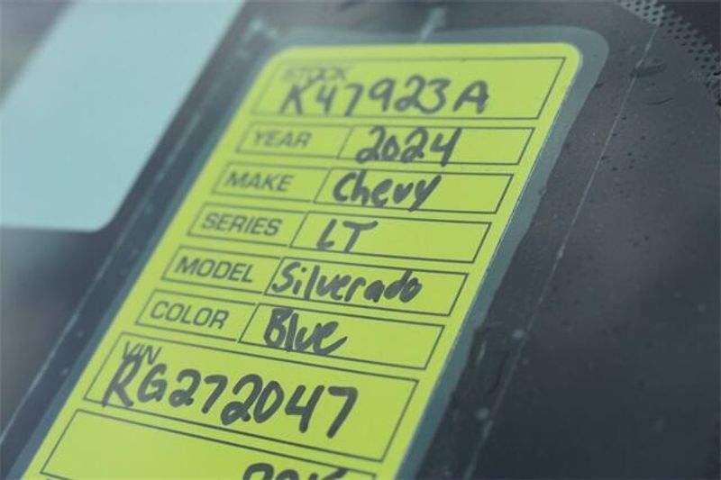 Used 2024 Chevrolet Silverado 1500 LTImage 37