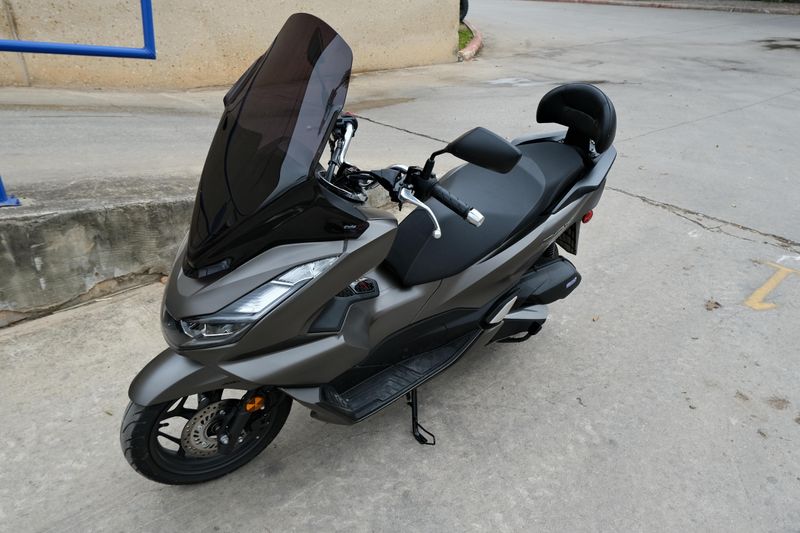USED 2023 HONDA PCX ABS Image 7