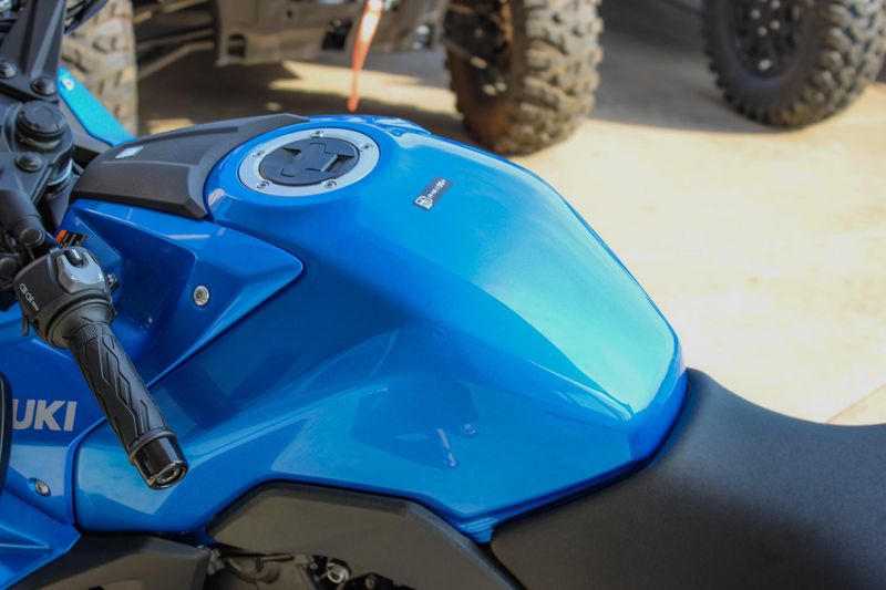 NEW 2026 SUZUKI GSX8R Image 16