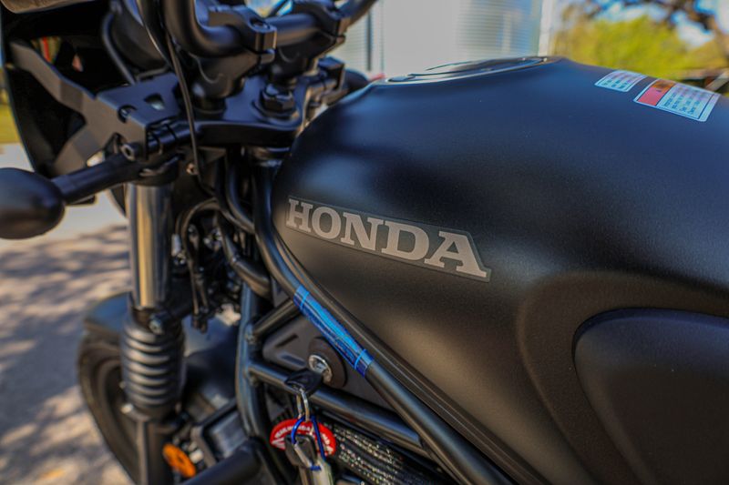 USED 2025 HONDA SCL 500 Image 15