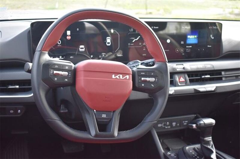 2025 Kia K4 Image 20