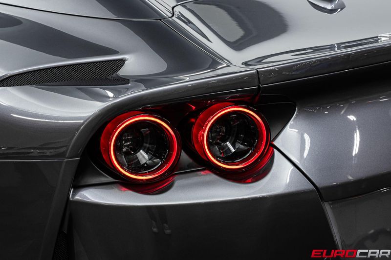 2022 Ferrari 812 GTS *AIRBRUSHED SCUDERIA LOGO * SUSPENSION LIFTER*Image 20