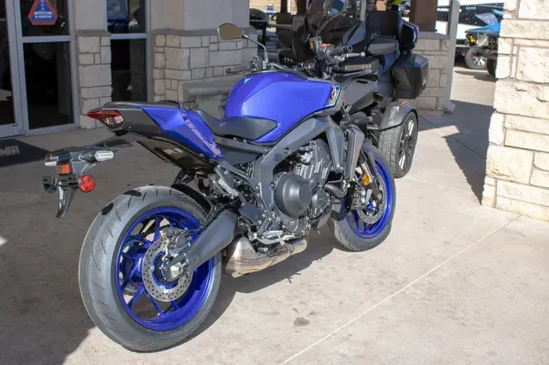 NEW 2026 YAMAHA MT09 Image 3