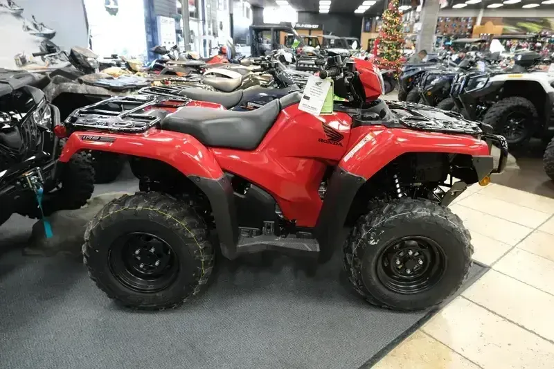 New 2026 Honda FOREMAN RUBICON DCT EPS HERO RED Image 4