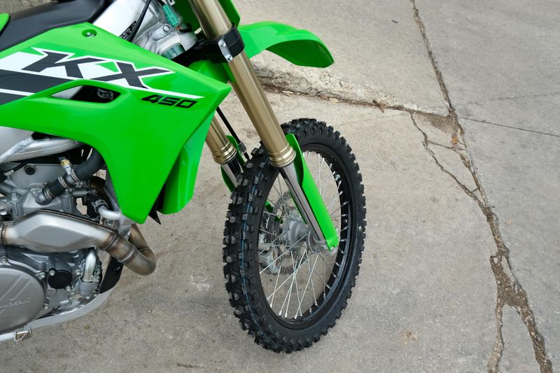 2025 Kawasaki KX450 LIME GREEN Image 16