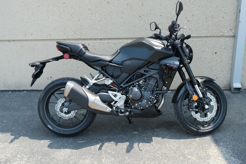 2025 Honda CB300R ABS MATTE BLACK METALLIC Image 3