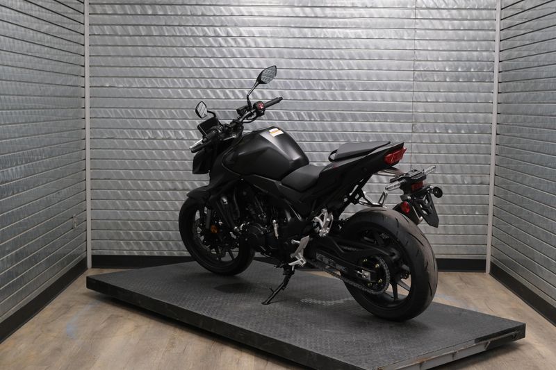 NEW 2025 HONDA CB750 HORNET Image 5