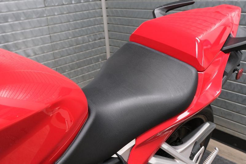 USED 2015 HONDA INTERCEPTOR DLX Image 18