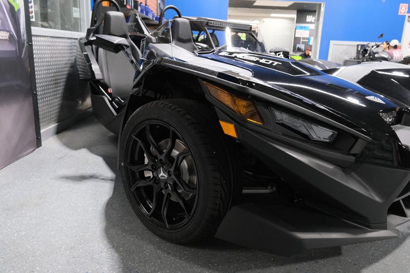NEW 2026 POLARIS SLINGSHOT S Image 2