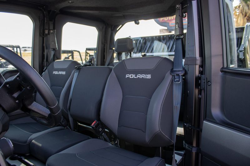NEW 2026 POLARIS RANGER CREW XD 1500 NORTHSTAR ULTIMATE Image 23