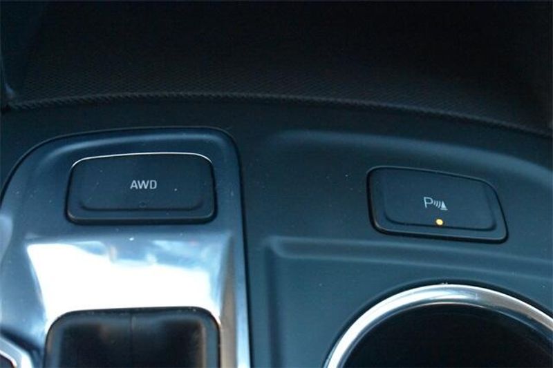 Used 2024 Chevrolet Equinox LTImage 32