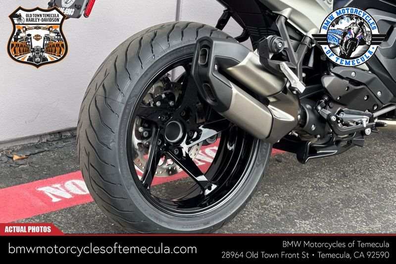 2026 BMW R 1300 RSImage 14