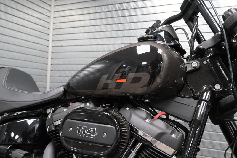 USED 2023 HARLEY SOFTAIL FAT BOB 114 Image 15