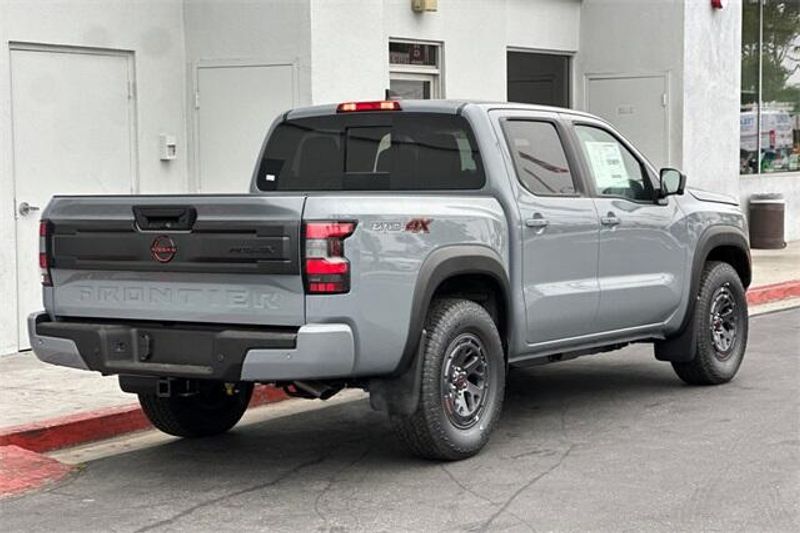 New 2025 Nissan Frontier PRO-4XImage 3
