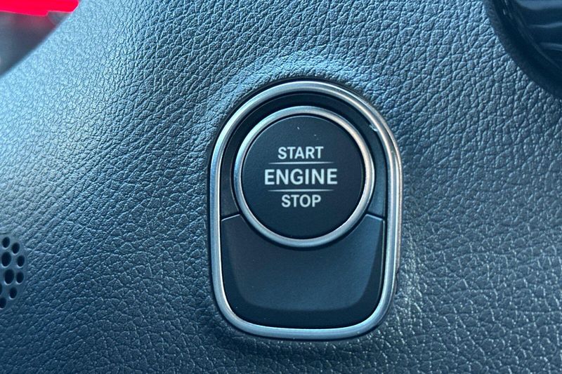 New 2026 Mercedes-Benz Sprinter 2500 Crew 144 WBImage 18