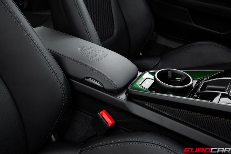 2025 Porsche 911 GT3 Touring *6-SPEED MANUAL * SPORT SEATS PLUS*Image 37